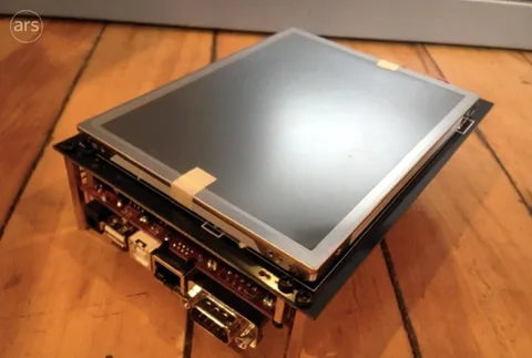 Eski bir Apple çalışanı geçmişte iPhone için kullanılan geliştirme aracını sergiledi