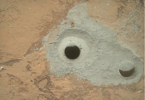 Curiosity Mars gezegeninin bir zamanlar hayatı desteklemiş olabileceğine dair bulgulara ulaştı