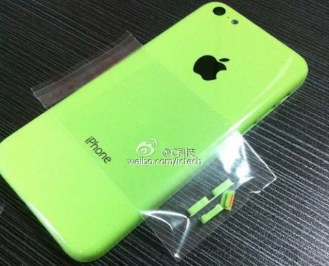 Yeşil renkli iPhone kendini gösterdi