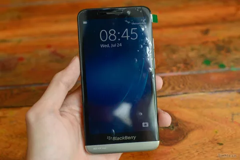 BlackBerry A10’un yeni fotoğrafları ve ön inceleme videosu internete düştü