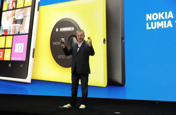 nokia-stephen-elop-lumia-1020