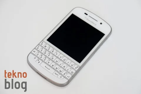 BlackBerry 10 için Twitter uygulaması güncellendi