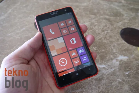 Avea Nokia Lumia 625’i satışa sunuyor
