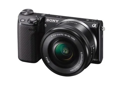 Sony NFC destekli kompakt NEX-5T modelini tanıttı