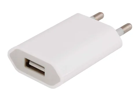 Apple sahte veya yan sanayi şarj aletleri için takas programı başlatıyor