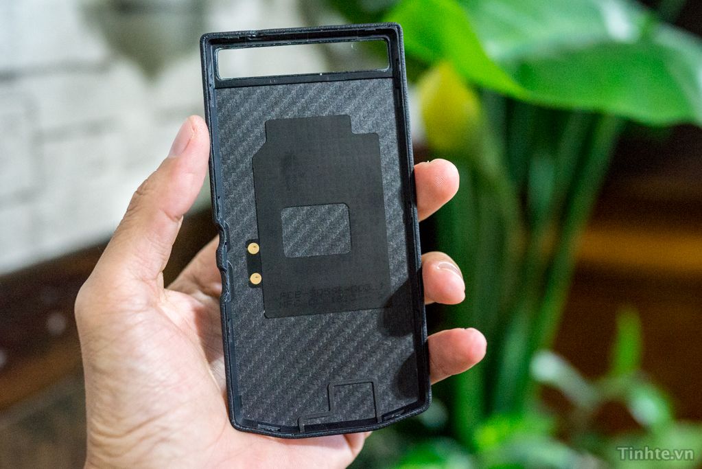 BlackBerry 10 ile çalışan yeni Porsche Design telefonu yolda