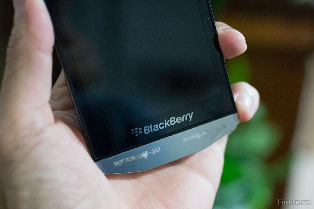 BlackBerry 10 ile çalışan yeni Porsche Design telefonu yolda
