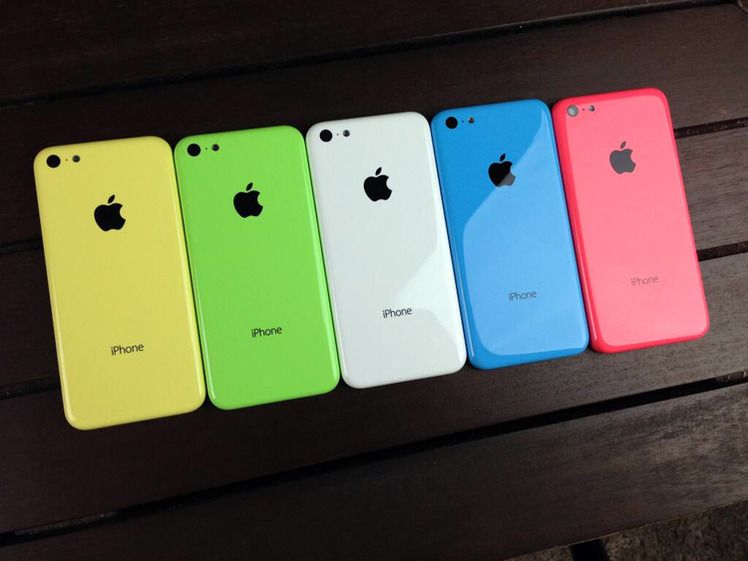 iPhone 5S ve iPhone 5C’ye ait son sızıntılar farklı renkleri işaret ediyor