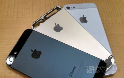 iPhone 5S ve iPhone 5C’ye ait son sızıntılar farklı renkleri işaret ediyor