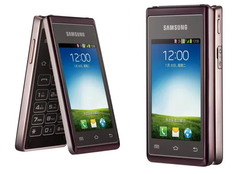 Samsung iki adet 3.3 inç dokunmatik ekran içeren Hennessy’yi tanıttı