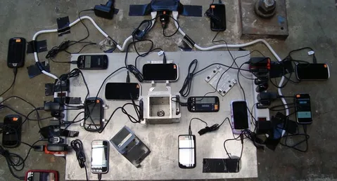 Bilim insanları akıllı telefonları deprem sensörlerine çevirmek istiyor