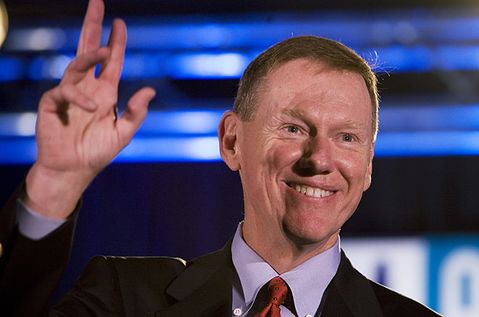 Microsoft yatırımcıları Ford CEO’su Alan Mulally’yi istiyor