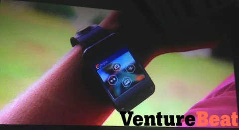Samsung’un akıllı saati Galaxy Gear’a ait olduğu iddia edilen fotoğraflar yayınlandı
