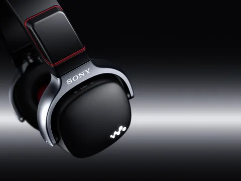 Sony Walkman WH serisi ile kulaklık, müzikçalar ve hoparlörü bir araya getiriyor