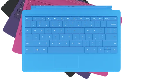 Surface tabletlere özel Type Cover 2 arka aydınlatmalı tuşlar barındırıyor