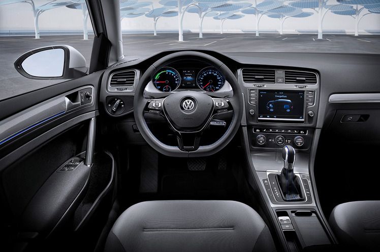 VW elektrikli otomobilleri e-Golf ve e-up! ile 190 km. yol gitme imkanı sunuyor