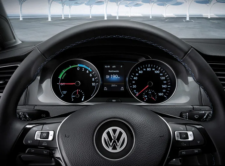 volkswagen-e-golf-e-up-110913-6