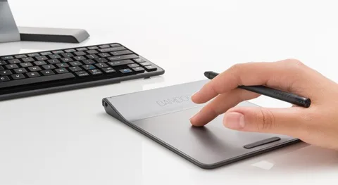 Wacom Bamboo Pad ile touchpad ve stylus’u bir arada sunuyor