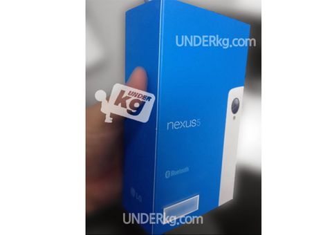 Nexus 5 paketi beyaz renkli versiyonun varlığını doğruluyor