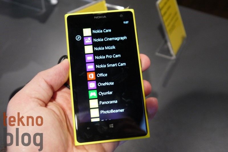 Nokia Lumia 1020 Ön İnceleme (videolu)