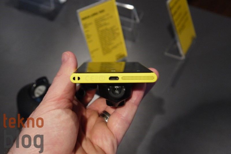 Nokia Lumia 1020 Ön İnceleme (videolu)