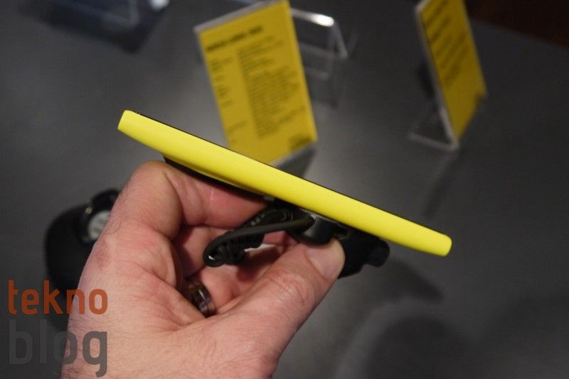 Nokia Lumia 1020 Ön İnceleme (videolu)