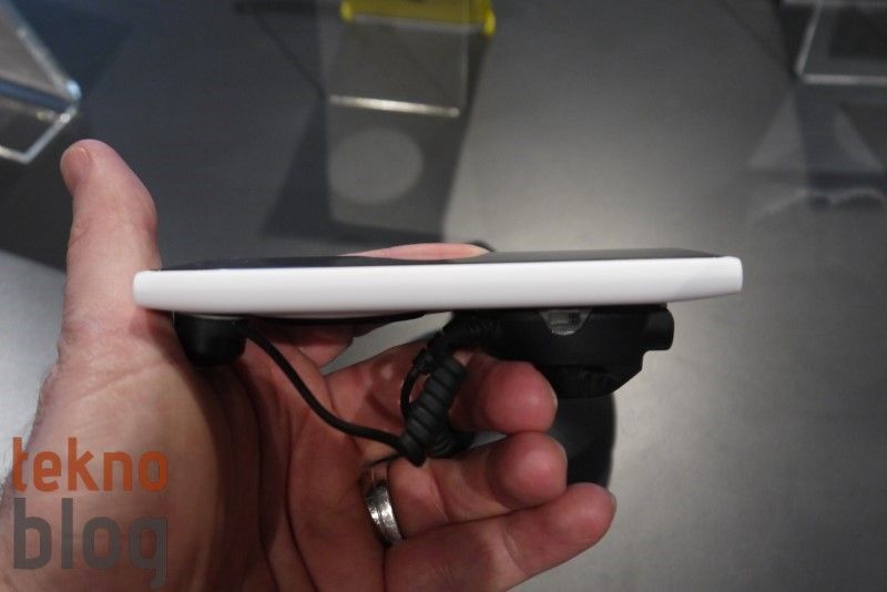 Nokia Lumia 1020 Ön İnceleme (videolu)