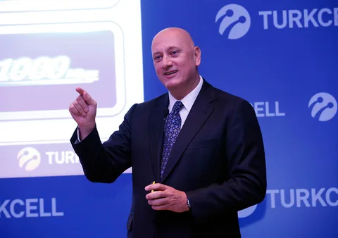 Turkcell 2013’ün üçüncü çeyreğini şirket rekoruyla kapattı