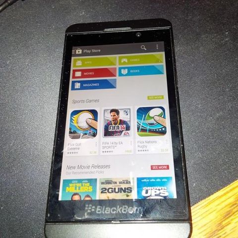 Google Play Store BlackBerry 10.2.1’de boy gösterebilir