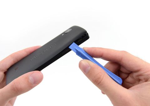 Nexus 5 parçalarına ayrıldı, yeniden toplaması çok kolay