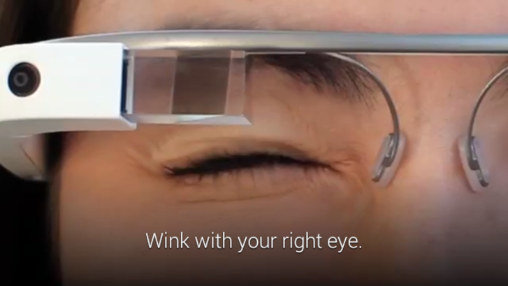 Google Glass ile fotoğraf çekmek için göz kırpmak yetiyor