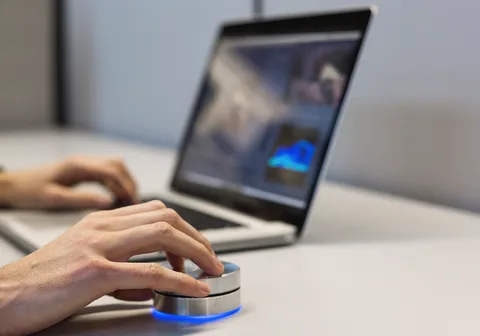 Griffin rutin görevleri modernize eden PowerMate Bluetooth’u duyurdu