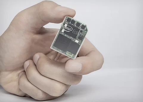 Intel SD kart boyutlarındaki kompakt bilgisayarı Edison’ı tanıttı