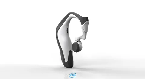 Intel CES’te gösterilen giyilebilir cihaz konseptlerinin kendi işlemcilerini taşımadığını doğruladı