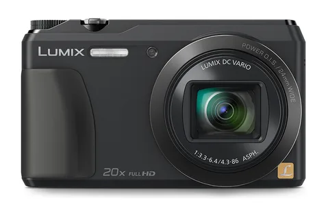 Panasonic Lumix TZ55 döndürülebilir ekranıyla ”selfie” sevenlere göz kırpıyor