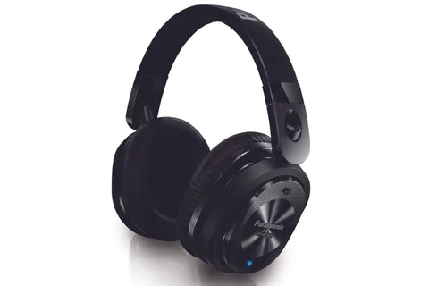Panasonic gürültü giderici ve Bluetooth modelleriyle kulaklık serisini zenginleştirdi