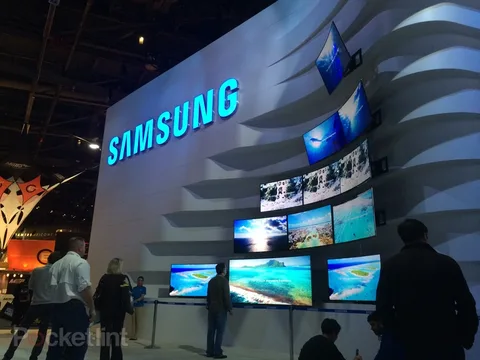 Samsung 105 inç kavisli ve 85 inç bükülebilir 4K UHDTV’lerini bu yıl satışa sunacak