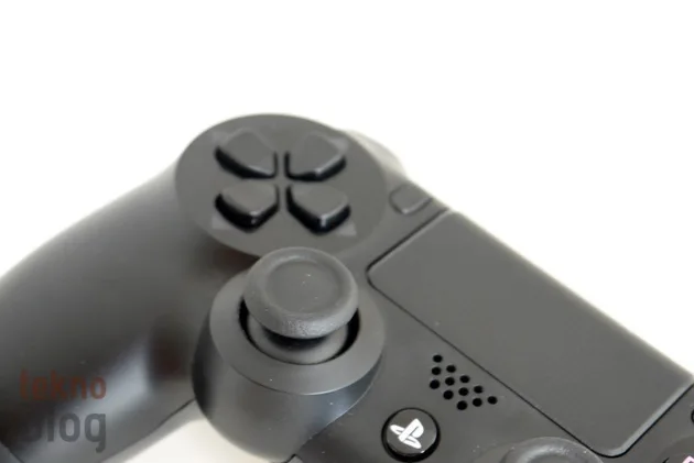 sony-playstation-4-dualshock-00005