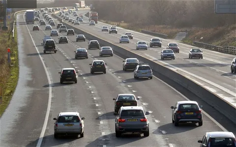 AB’nin polise herhangi bir otomobili uzaktan durdurma imkanı verecek bir sistem geliştirmeyi planlıyor