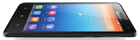 Lenovo 4.7 inç ekran ve dört çekirdekli işlemciye sahip S660’ı duyurdu