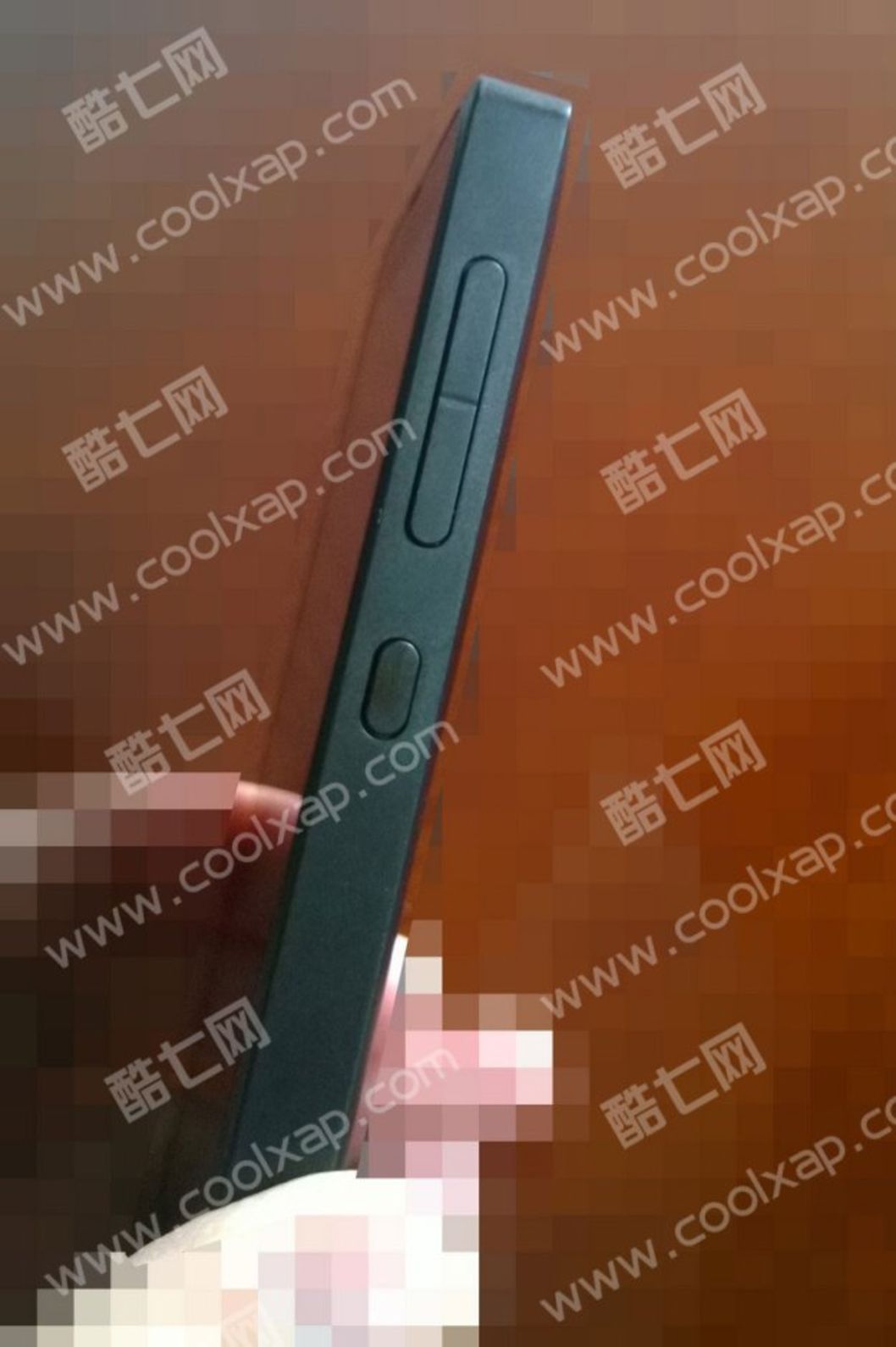 Nokia X A110 Android telefonunun fotoğrafları MWC etkinliği öncesinde sızdı