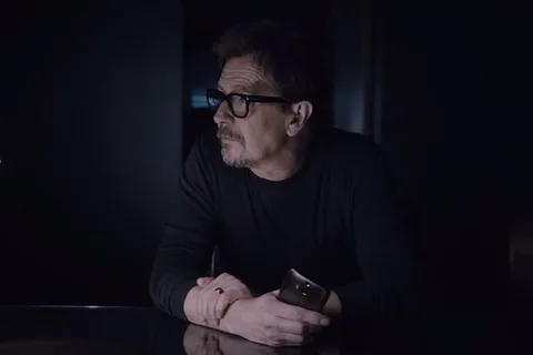 Yeni HTC One’ın Gary Oldman’li reklamı yayınlandı