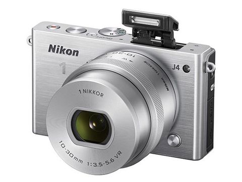 Nikon 1 J4 değiştirilebilir lensli kamera kompakt boyutlarda geliyor