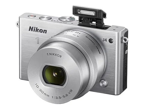 Nikon 1 J4 değiştirilebilir lensli kamera kompakt boyutlarda geliyor