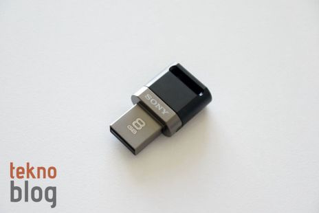 Sony Microvault USB Flash Drive On-The-Go 8GB İncelemesi