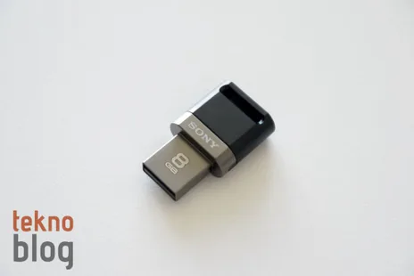 Sony Microvault USB Flash Drive On-The-Go 8GB İncelemesi