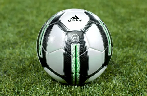 Bluetooth bağlantılı Adidas miCoach Smart Ball yurt dışında satışa sunuldu