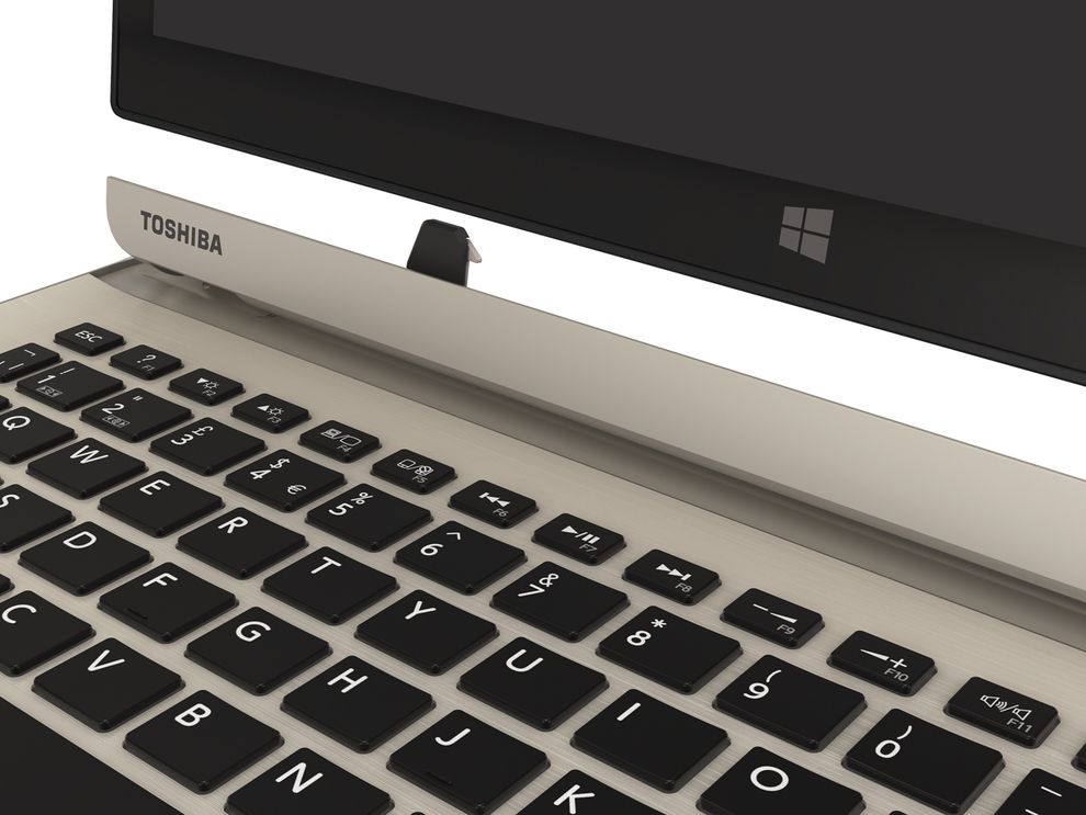 Toshiba Satellite Click 2 Pro P30W ve Click 2 L30W ikisi bir arada ultrabook bilgisayarları duyurdu