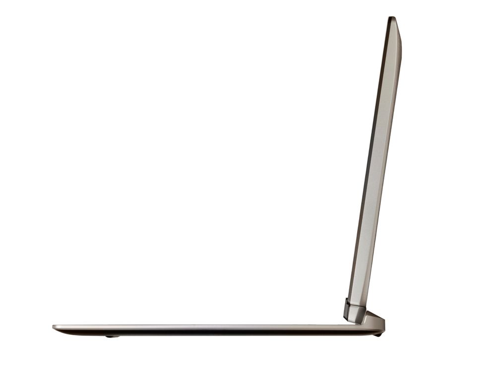 Toshiba Satellite Click 2 Pro P30W ve Click 2 L30W ikisi bir arada ultrabook bilgisayarları duyurdu