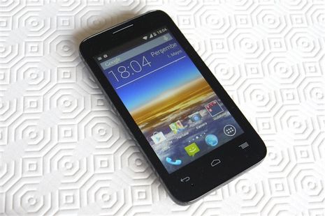 Video: Vodafone Smart 4 mini kutusundan çıkıyor